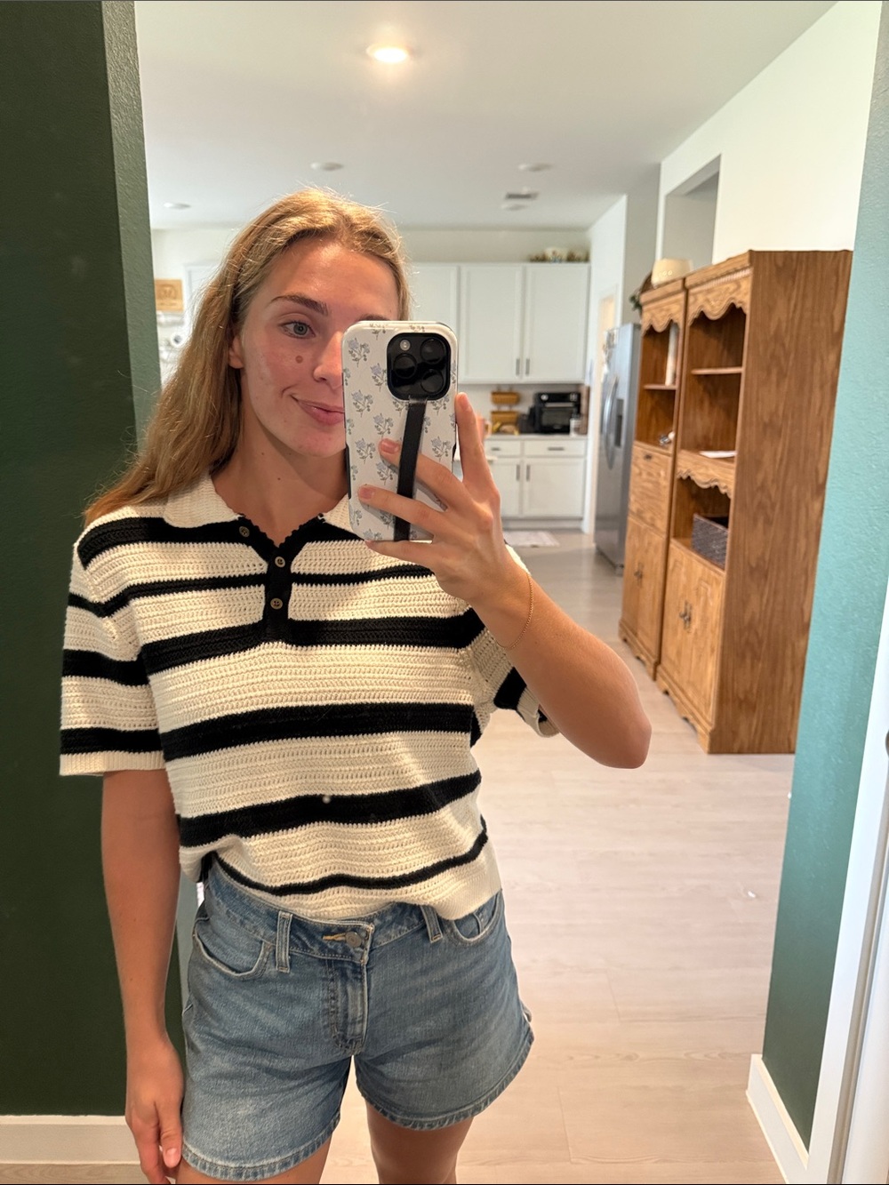 Universal Thread Black and White Striped Short Sleeve Knit Top